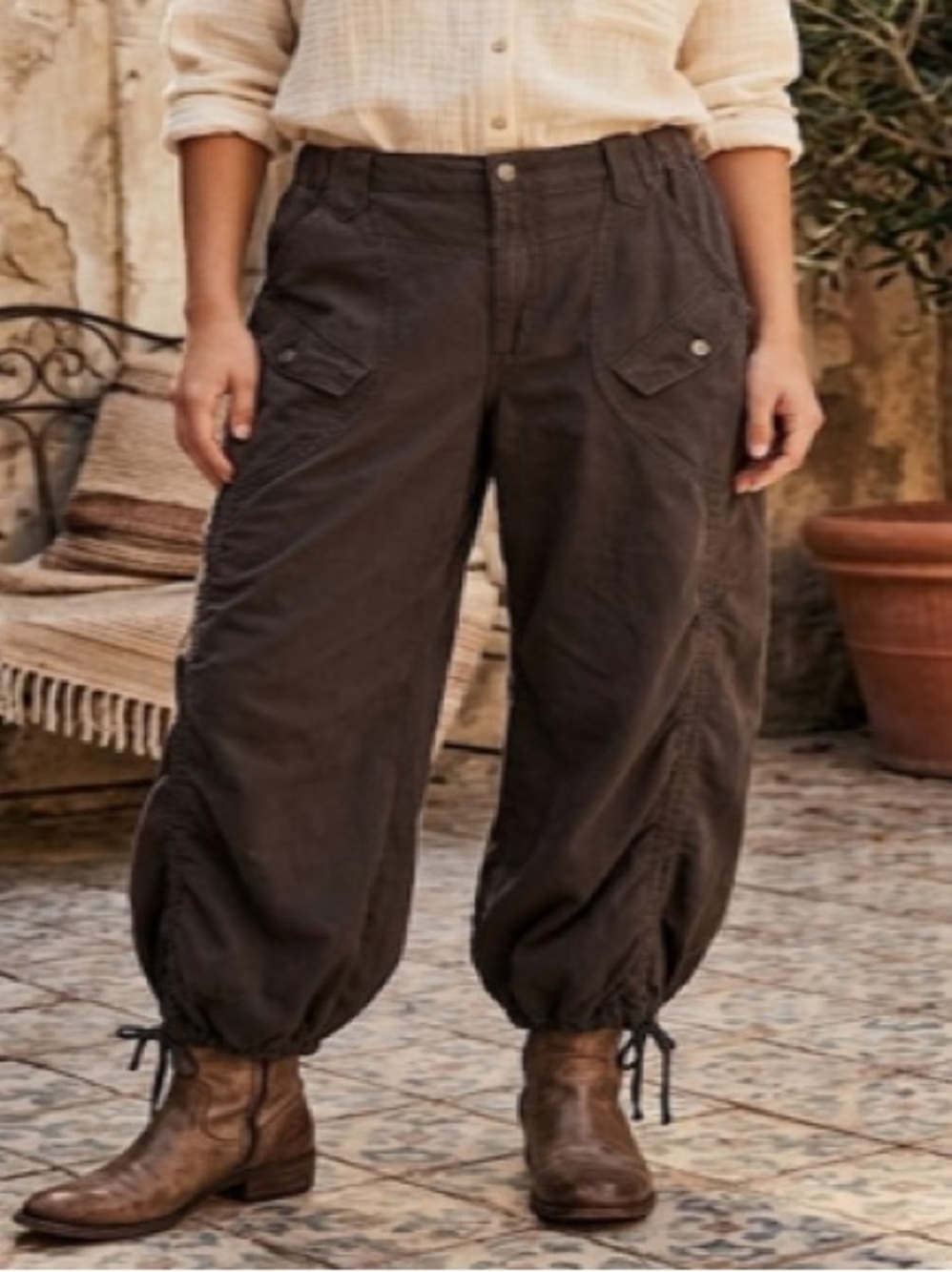 Women's Drawstring Hem Cargo Pants - Dark Brown
